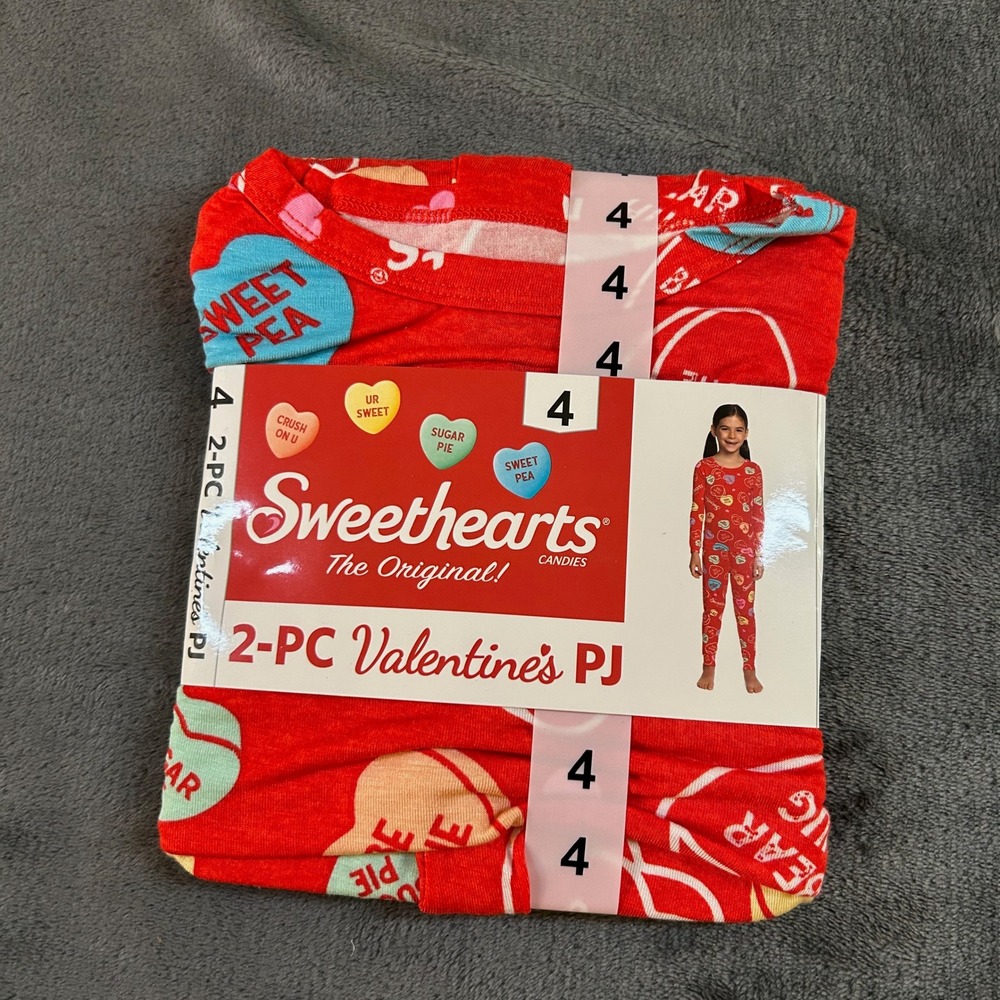 Sweethearts Pajamas Set Valentines Day 2-PC‎ Red Candies Girls Size 4 NWT